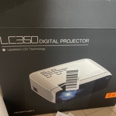 APEMAN LC350 LED小型プロジェクター　ミノルタ　スクリーン　120ｘ100ｃｍの画像