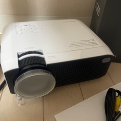 APEMAN LC350 LED小型プロジェクター　ミノルタ　スクリーン　120ｘ100ｃｍの画像