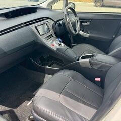 誰でも分割で車が買えます。自社ローン　無審査　3年保証　プリウス　008の画像