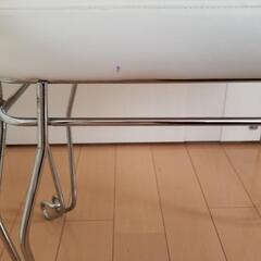 【無料】スチール椅子　スタイリッシュ　スツール　合成皮の画像