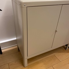 IKEAキャビネットの画像