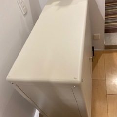IKEAキャビネットの画像