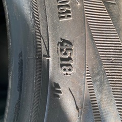 無料❗️4本❗️175/65R14 ピレリ　スタッドレスタイヤの画像