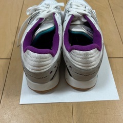 Reebokスニーカーの画像