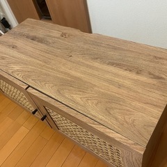 LOWYAテレビ台の画像