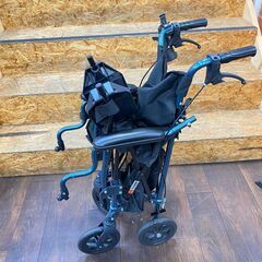ジ370/ JUMAO 介護用 車椅子 車いす 介護 折り畳み 軽量 介護用品 介助用 収納ケース ドリンクホルダー 付き の画像