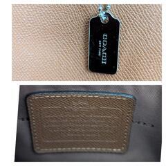 COACH  2wayハンドバッグ　ショルダーバッグ　レザー　不織布袋＆コ―チの布製保存袋付きの画像