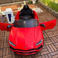 子供電動乗用ラジコンカー ペダルとプロポ操作可能 電動乗用玩具 乗用玩具の画像
