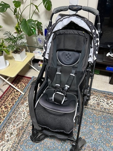 ◎ ピジョン A型ベビーカー Runfee Lino'n RB1LZ （
ランフィリノンRB1LZ）