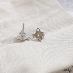 Vivienne Westwood ピアス　1つの画像