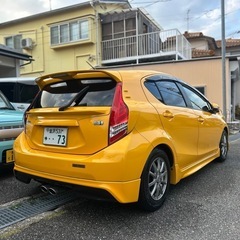 トヨタ アクア 車検 1年半以上あり！ カスタム多数の画像