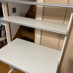 パソコンデスクの画像