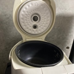 炊飯器の画像