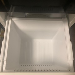 冷蔵庫　黒色　ハイアール　138Lの画像