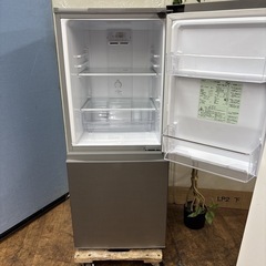 I536 🌈 2022年製の高年式♪ AQUA 冷蔵庫（126L / 右開き） ⭐ 動作確認済 ⭐ クリーニング済の画像
