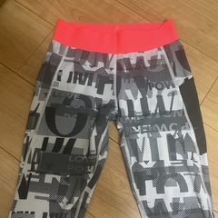 adidasのレギンスです☺️の画像