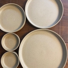 HASAMI PORCELAIN ハサミポーセリンのプレートの画像