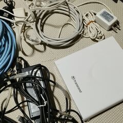 パソコン・電話・Faxで使用していた各種コード・ノートPC（ジャンク）・キーボード他の画像