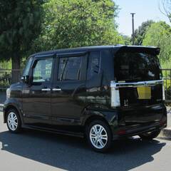 車検２年付き　ホンダ　Ｎ－ＢＯＸ　カスタム　大型ハイトワゴン　純正フルエアロ　パワスラ　広い　低燃費　地デジＴＶ　バックカメラの画像