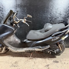★支払総額4.8万円★激安バイク続々入荷中！ なんでも買取ます！ ヤマハ マジェスティ125FI 黒 5CA 人気のマジェスティ125！ 4ストインジェクション！ リアキャリア付き！ 社外ハンドル、ポスト！の画像