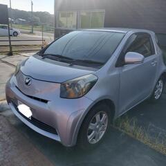 🚗 トヨタ iQ 平成23年式 シルバー 車検R8/9まで【30万円】の画像