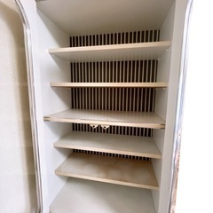 食器棚の画像
