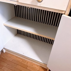 食器棚の画像