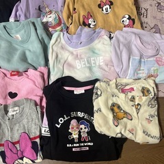 女の子秋冬服120cm、130cmの画像