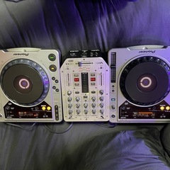 DJ機材 ミキサー ターンテーブルの画像