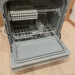 Panasonic 電気食器洗い乾燥機 NP-TA2-W 2019年製の画像