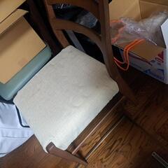 家具の大工　椅子の画像