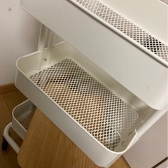 IKEA ワゴン（天板付）の画像