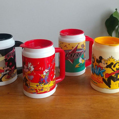 ヴィンテージ　ディズニー　蓋付きマグカップ　4個セット　コカコーラ　ミッキーの画像