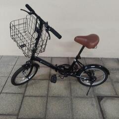 折りたたみ自転車の画像