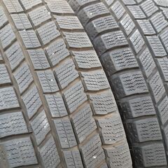 美品２０２３年製ダンロップ冬タイヤ工賃込み１８５／６５Ｒ１５　４本セットの画像