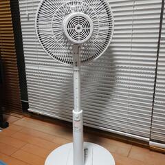 ジャンク扇風機（電源が入らない、羽根なし）の画像