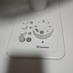 ジャンク扇風機（電源が入らない、羽根なし）の画像