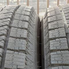 美品２０２４年製ブリヂストン冬タイヤ工賃込み１７５／６５Ｒ１５　４本セットの画像