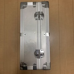 ジェラルミンケースの画像