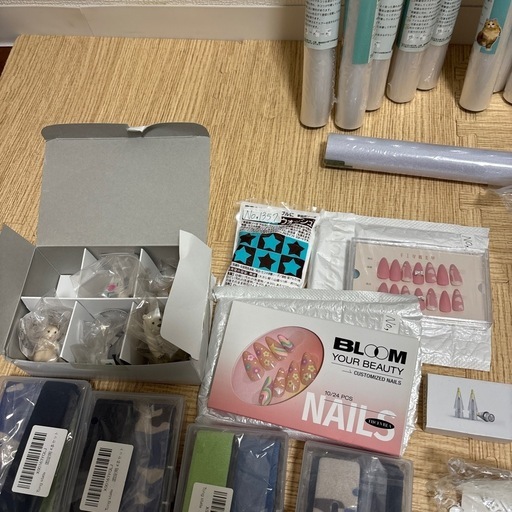 フリマを開催いたします‼️ 1点につき100円‼️ 色々‼️