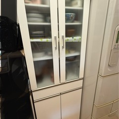 ニトリ　食器棚の画像