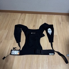 エルゴベビー　抱っこ紐（新生児から）　ベビーキャリアエンブレース　ブラック　の画像