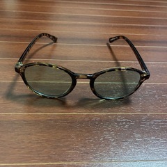 サングラス　moussy メガネの画像