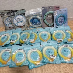 フリマ開催いたします‼️ 1点につき100円‼️夏終わっちゃいますが来年使えると思います‼️の画像