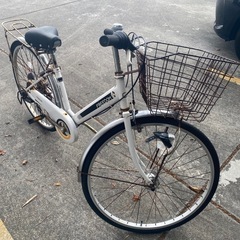 26インチ　ママチャリ🚲　6段ギア付き♪ サビ傷ありますが、乗る分には問題なし♪の画像