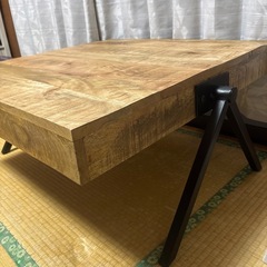 コーヒーテーブルの画像