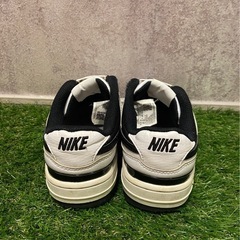 NIKE ガンマ 22.5cmの画像