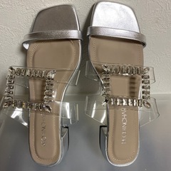 新品☆サンダルの画像