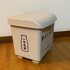 森永牛乳 宅配BOX 保冷 クーラーボックス 牛乳箱 の画像