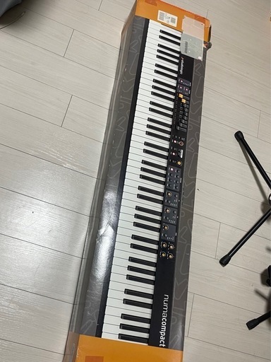 鍵盤楽器、ピアノ StudioLogic Numa Compact 2